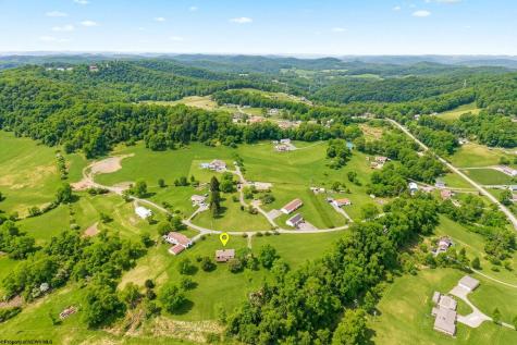 97 Bowlby Hill Road Morgantown WV 26501