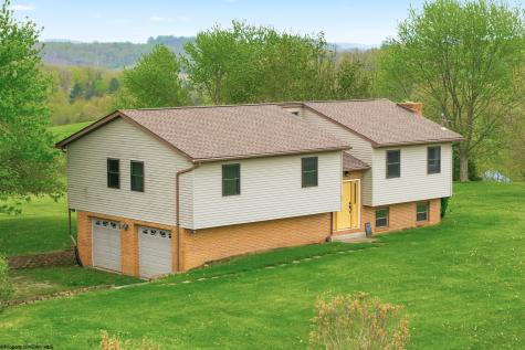 97 Bowlby Hill Road Morgantown WV 26501