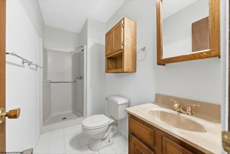 97 Bowlby Hill Road Morgantown WV 26501