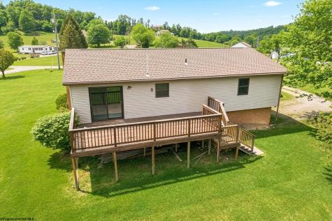97 Bowlby Hill Road Morgantown WV 26501