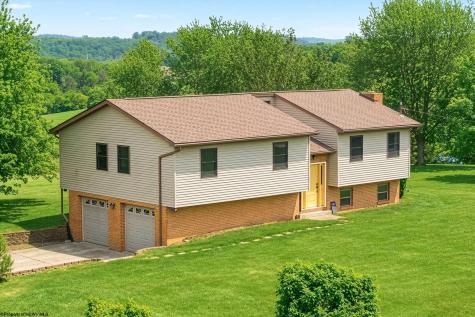 97 Bowlby Hill Road Morgantown WV 26501