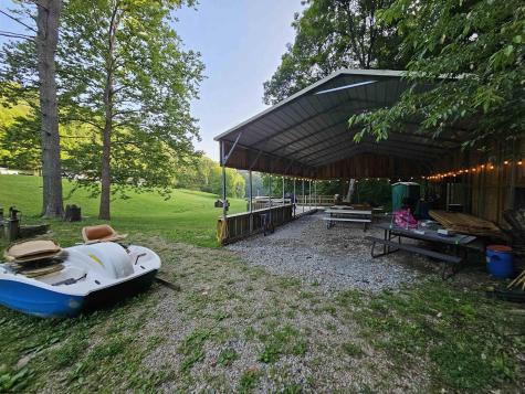133 Forest Lane Mannington WV 26582