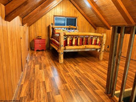 29 Castle Road Mount Nebo WV 26679
