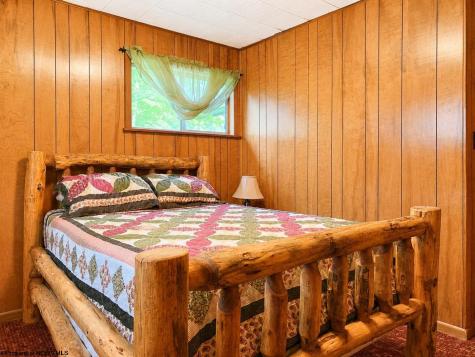 29 Castle Road Mount Nebo WV 26679
