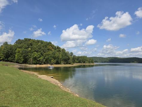 29 Castle Road Mount Nebo WV 26679