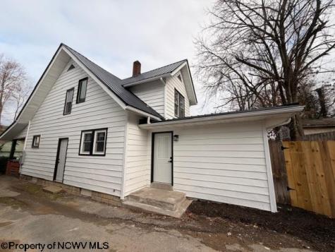127 Elkins Street Fairmont WV 26554