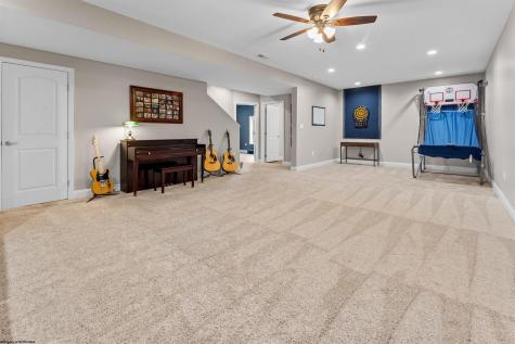 12 Falling Water Lane Morgantown WV 26508
