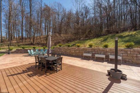 12 Falling Water Lane Morgantown WV 26508