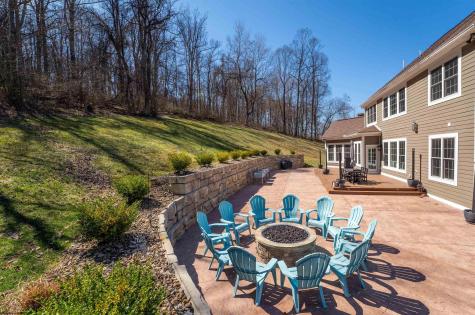 12 Falling Water Lane Morgantown WV 26508