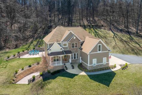 12 Falling Water Lane Morgantown WV 26508