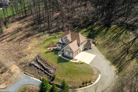 12 Falling Water Lane Morgantown WV 26508