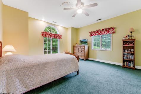 4212 Persimmon Woods Drive Morgantown WV 26508