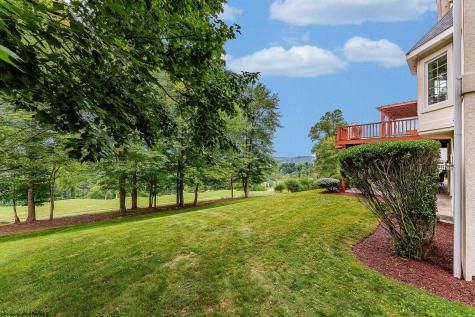 4212 Persimmon Woods Drive Morgantown WV 26508