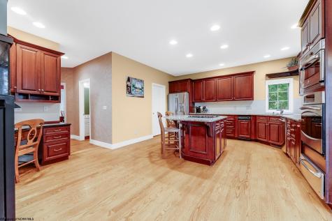 4212 Persimmon Woods Drive Morgantown WV 26508