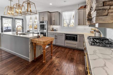 33 Garden Lane Morgantown WV 26501