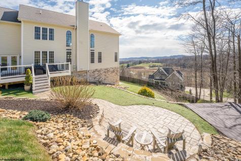 33 Garden Lane Morgantown WV 26501