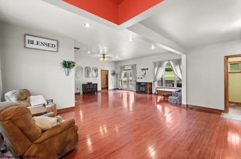 401 Jefferson Street Mannington WV 26582