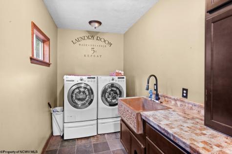 401 Jefferson Street Mannington WV 26582