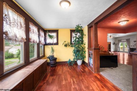 401 Jefferson Street Mannington WV 26582