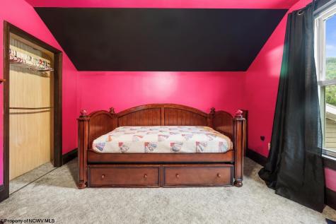 401 Jefferson Street Mannington WV 26582