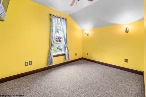 401 Jefferson Street Mannington WV 26582