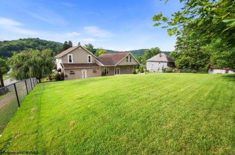 401 Jefferson Street Mannington WV 26582