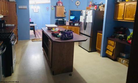 390 Hog Heaven Farm Road Philippi WV 26408