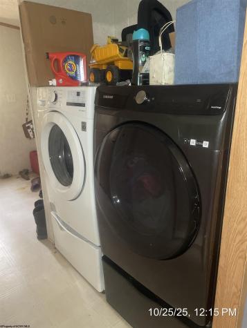 390 Hog Heaven Farm Road Philippi WV 26408