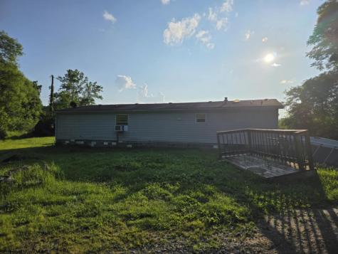 390 Hog Heaven Farm Road Philippi WV 26408