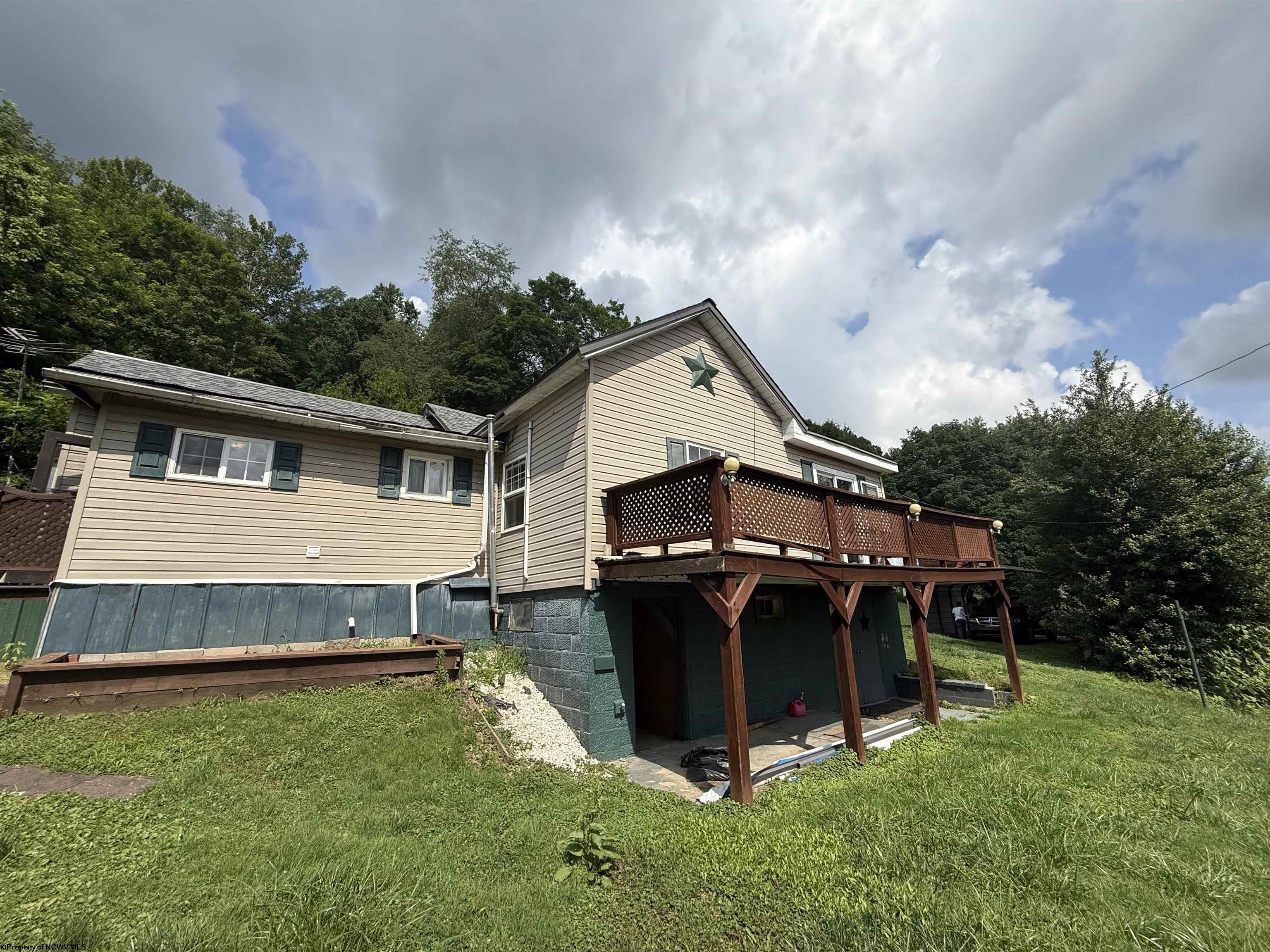 102 Sutton Avenue West Union WV 26456