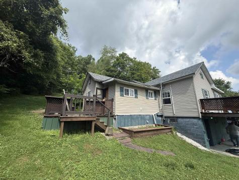 102 Sutton Avenue West Union WV 26456