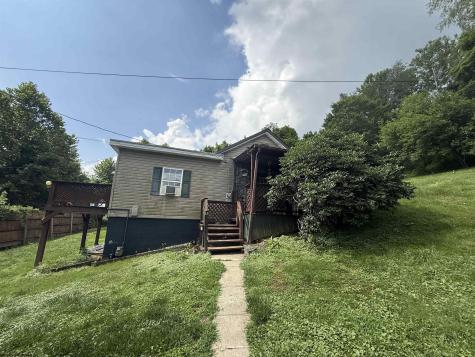 102 Sutton Avenue West Union WV 26456