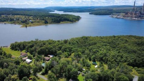 26 Scarlet Cardinal Lane Mount Storm WV 26739