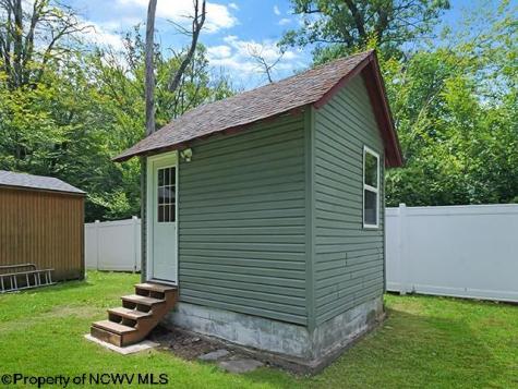 26 Scarlet Cardinal Lane Mount Storm WV 26739