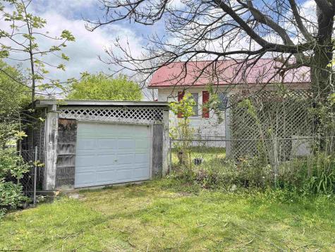 136 Heavner Avenue Elkins WV 26241
