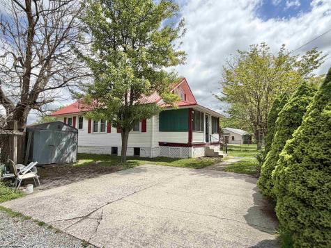 136 Heavner Avenue Elkins WV 26241