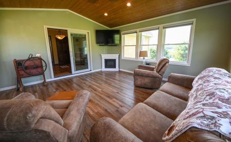 212 Green Valley Drive Reedsville WV 26547