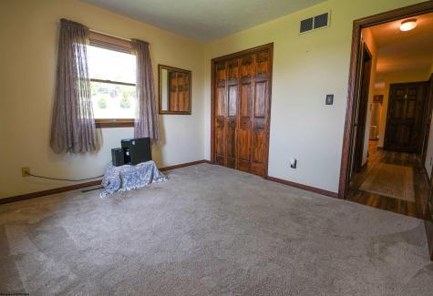 212 Green Valley Drive Reedsville WV 26547