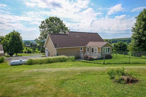 212 Green Valley Drive Reedsville WV 26547