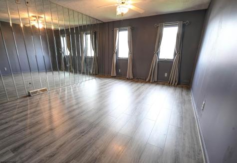 19 Oak Court Morgantown WV 26505