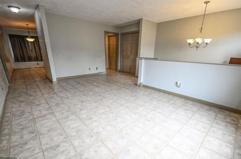 19 Oak Court Morgantown WV 26505
