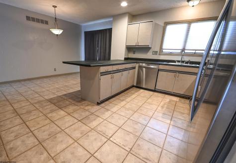 19 Oak Court Morgantown WV 26505