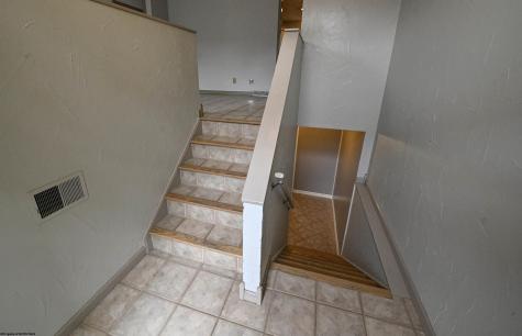 19 Oak Court Morgantown WV 26505