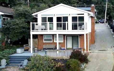 1094 Maple Lake Road Bridgeport WV 26330