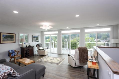 1094 Maple Lake Road Bridgeport WV 26330