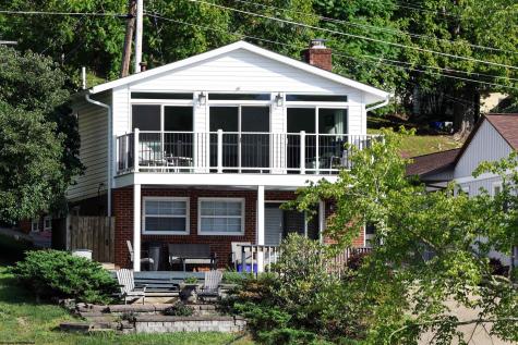 1094 Maple Lake Road Bridgeport WV 26330