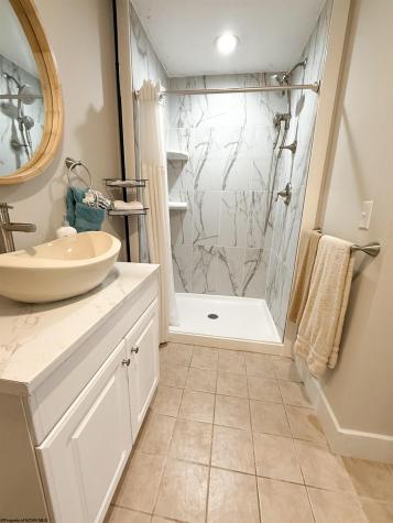 1094 Maple Lake Road Bridgeport WV 26330