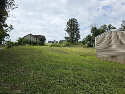 112 Needle Lane Montana Mines WV 26586