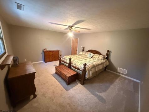 1896 Bunner Ridge Road Fairmont WV 26554