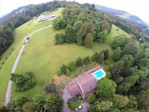 1896 Bunner Ridge Road Fairmont WV 26554